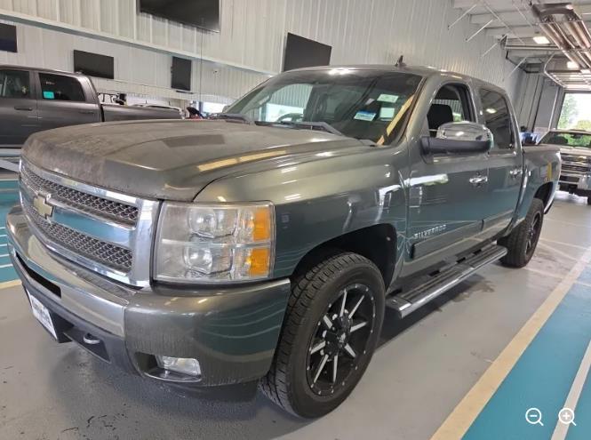 chevrolet silverado 1500 2011 3GCPKSE32BG157955 image